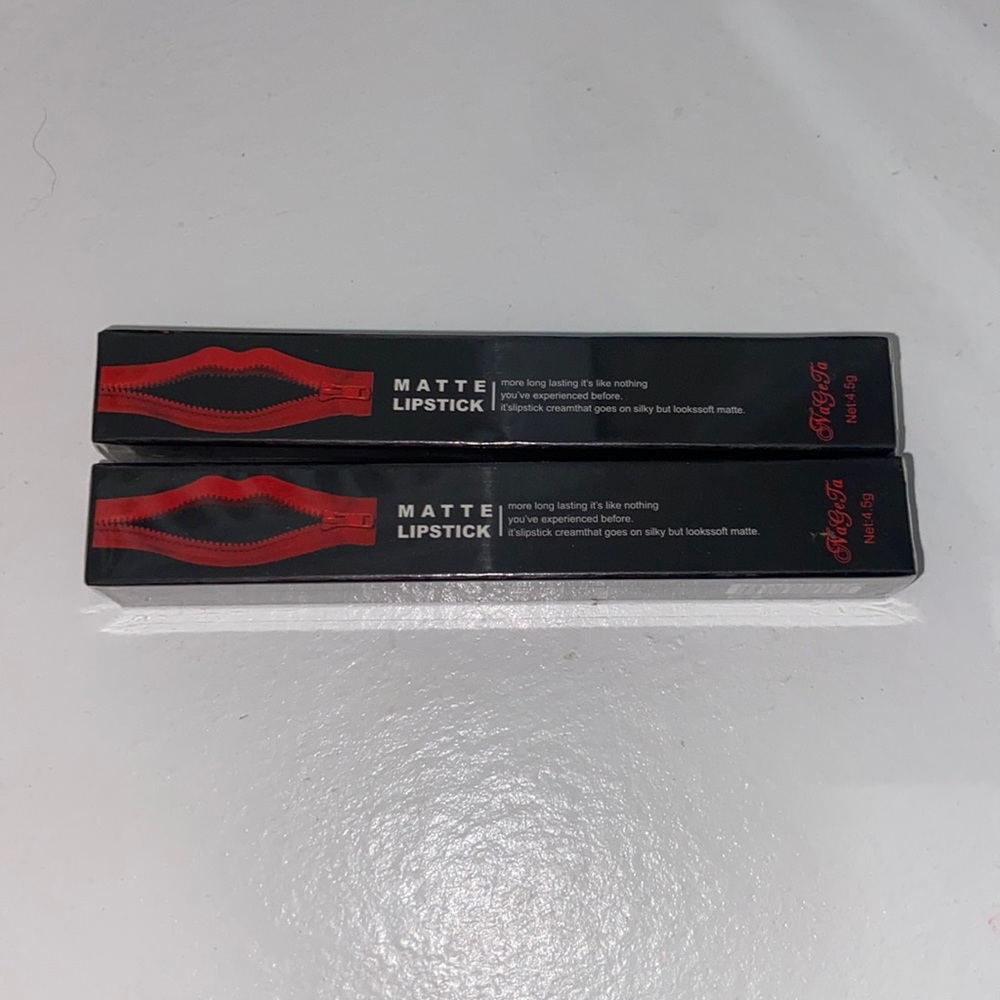 MATTE LIPSTICK